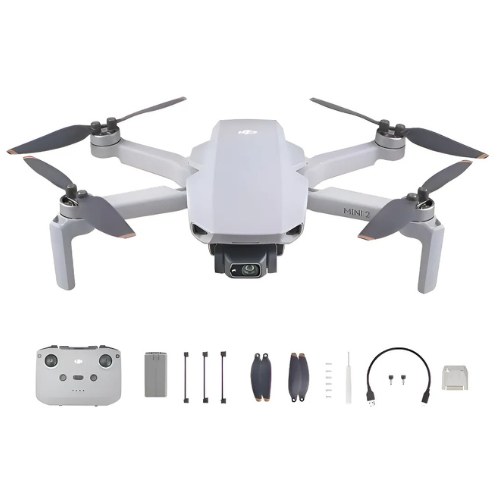 Drone DJI Mini visto de frente com acessórios do kit combo